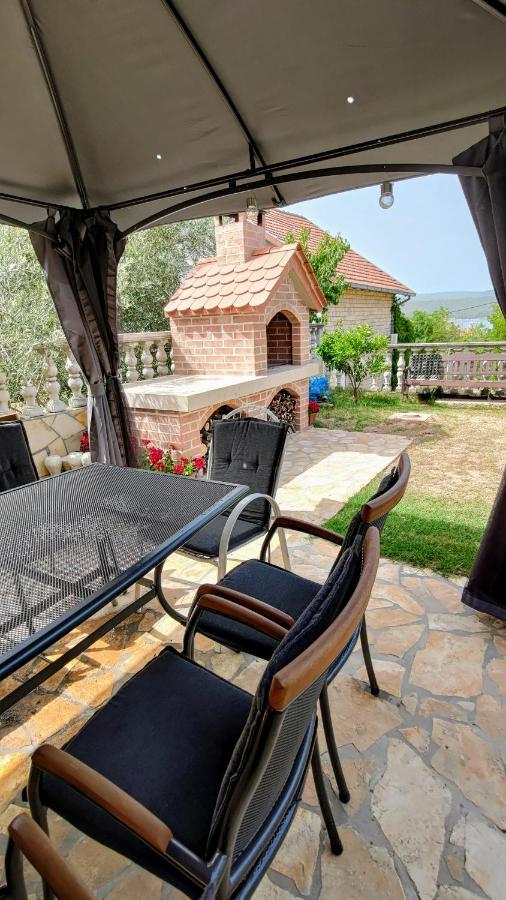 Marija Apartments Kruševo Buitenkant foto