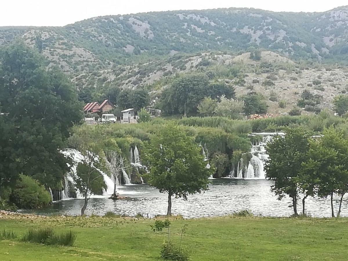 Marija Apartments Kruševo Buitenkant foto
